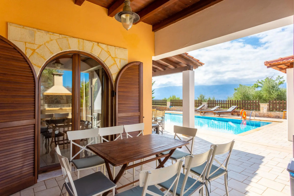Villa Eva Large Private Pool AC WiFi