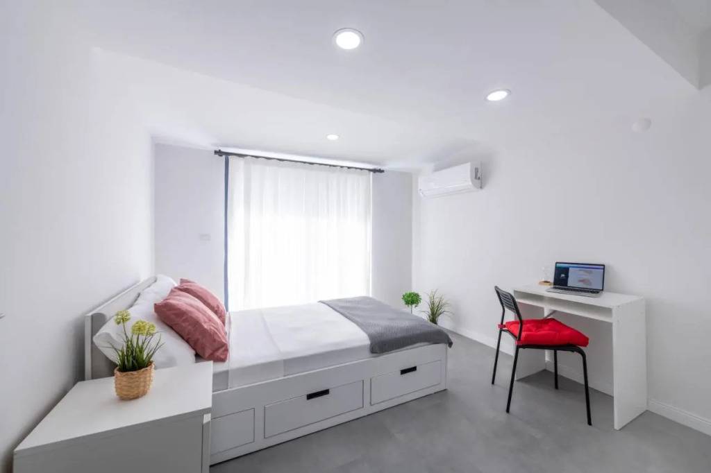 Echinus Lara Hotel