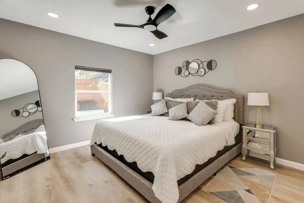 Updated Home w/ Hot Tub in Houstons Northside