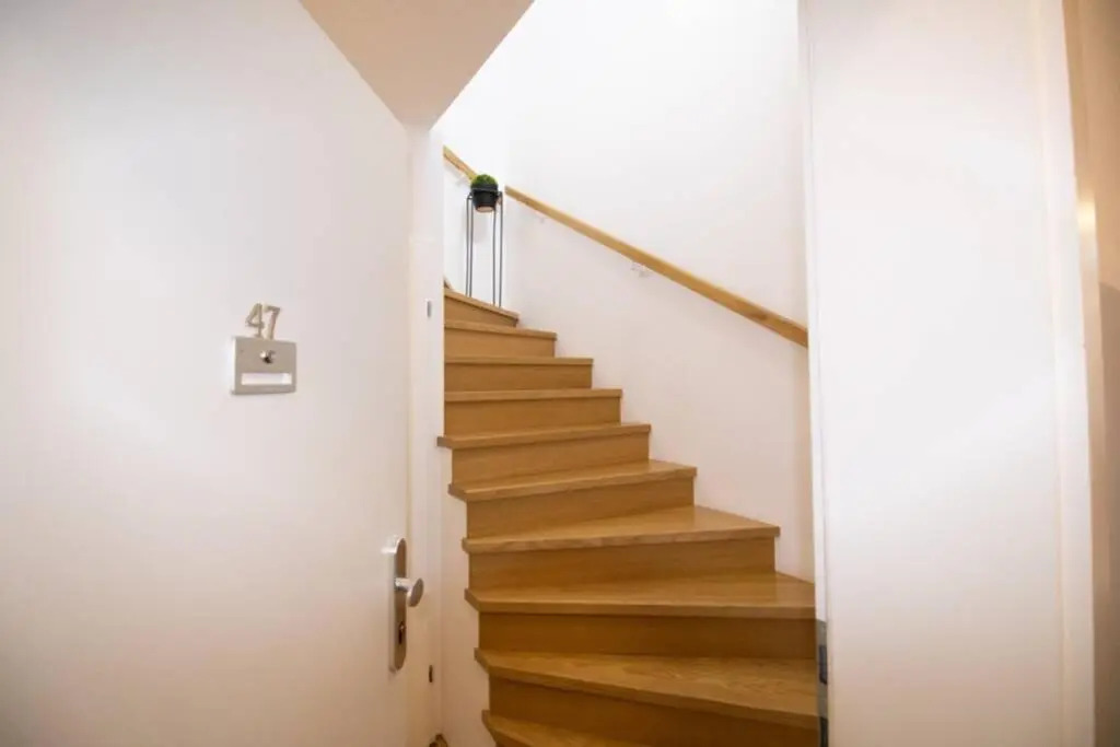 Sunny & cozy Penthouse with Balcony DG4