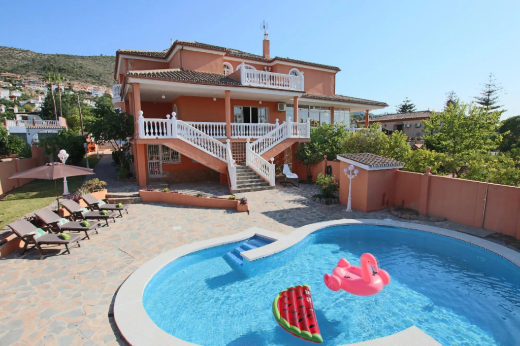 TESS Villa Paradise