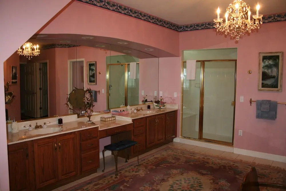 Heron Cay Lakeview Bed & Breakfast