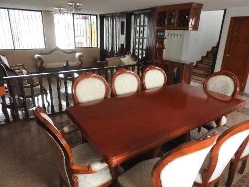 Quilago House