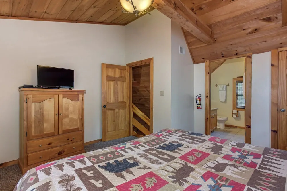Mariettas Dream 2br in Mountains w/ Hot Tub!