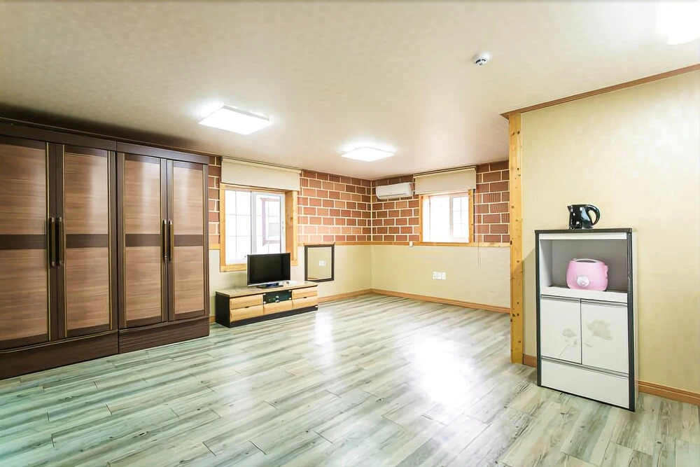 Gyeongju Lohas Daenamu Pension