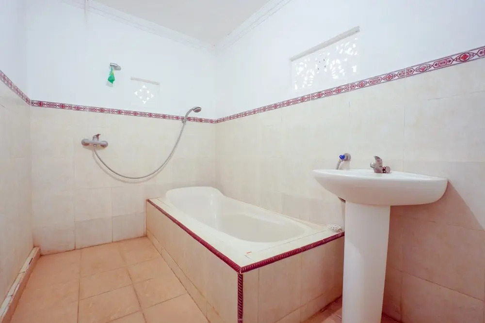 Tebluess Guesthouse Gianyar RedPartner