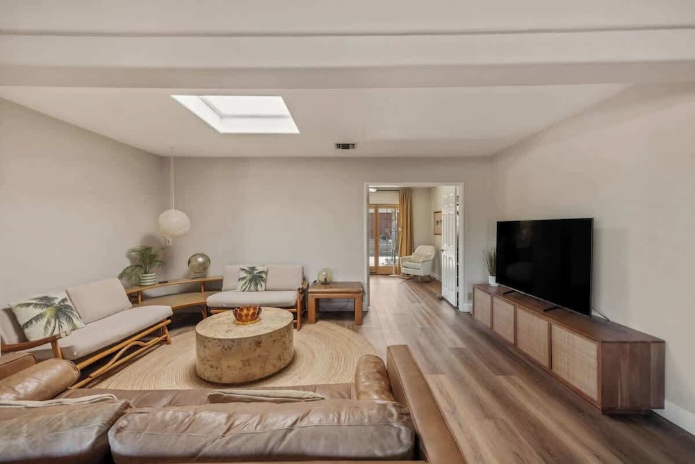 Zen Palm Desert Bungalow