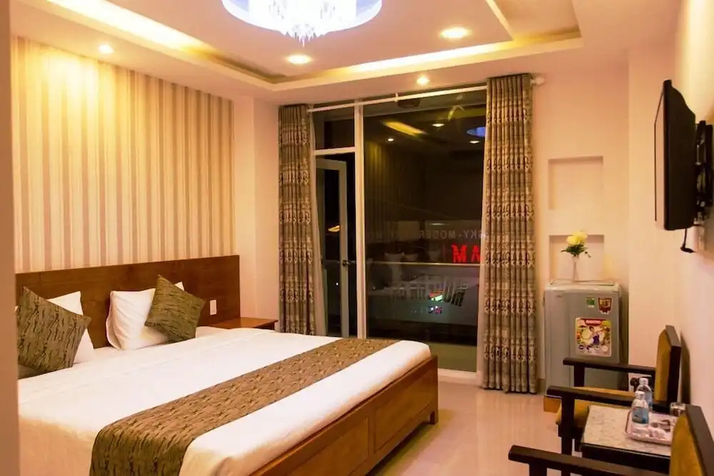 Modern Sky Hotel