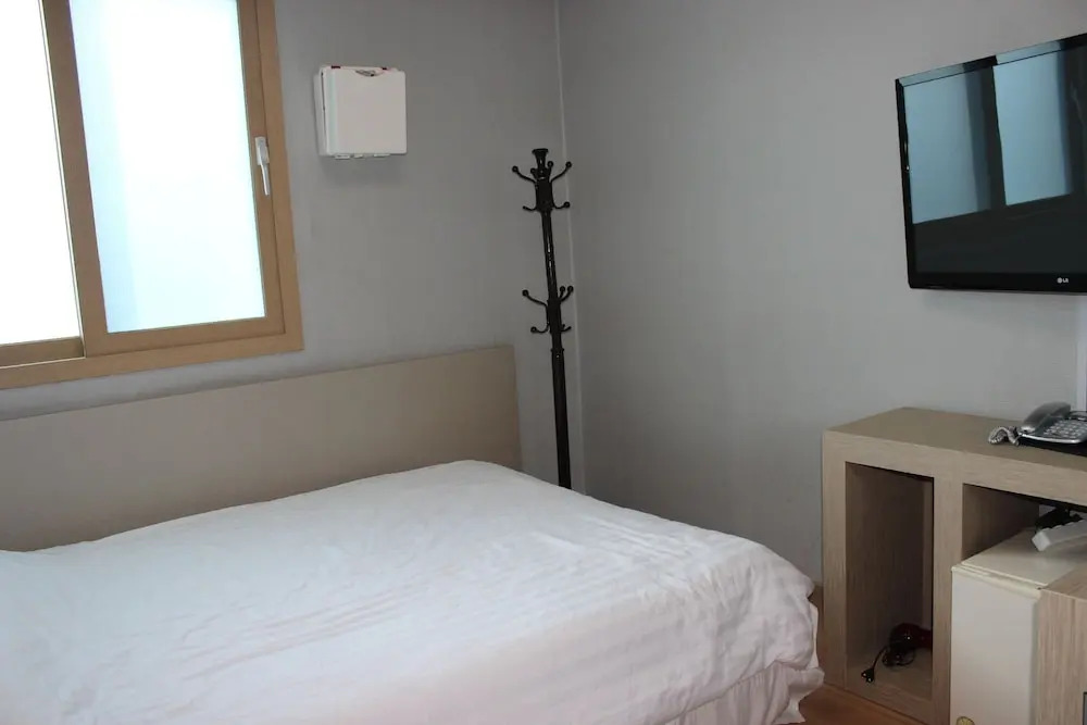 Gipoong Hotel