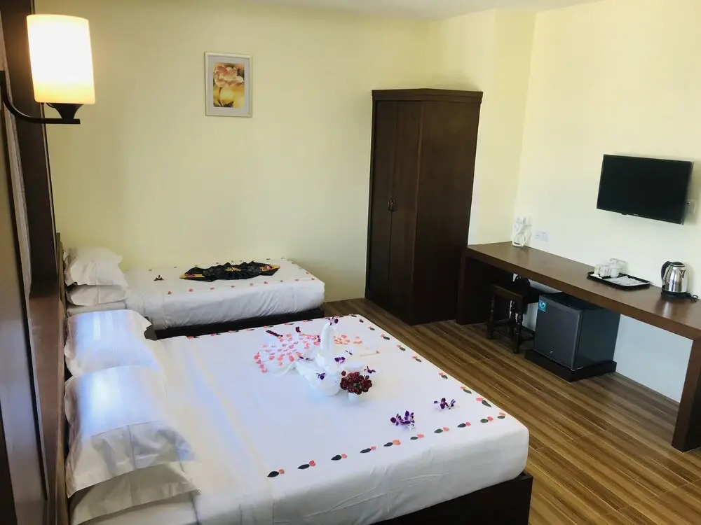Royal Peacock Hotel