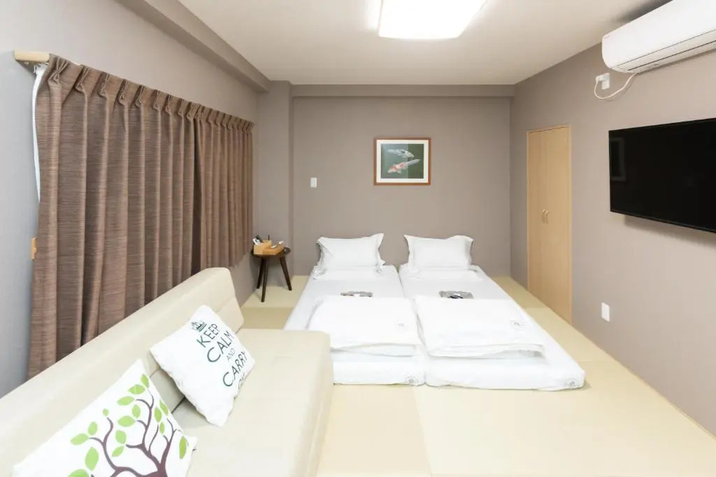 灯光旅館 Light hotel