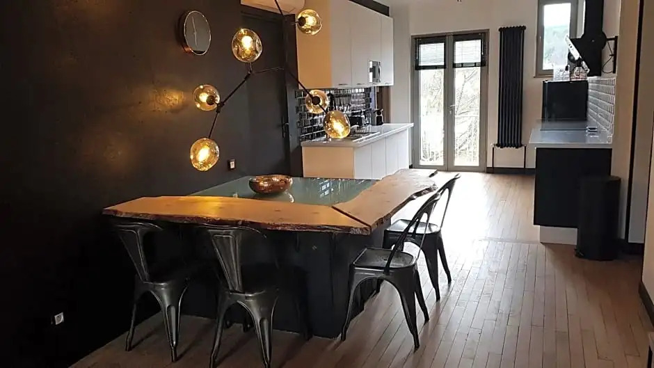 Maison Les Étoiles chambres dhôtes de charme avec jardin paisible et petit déjeuner à Tonnerre