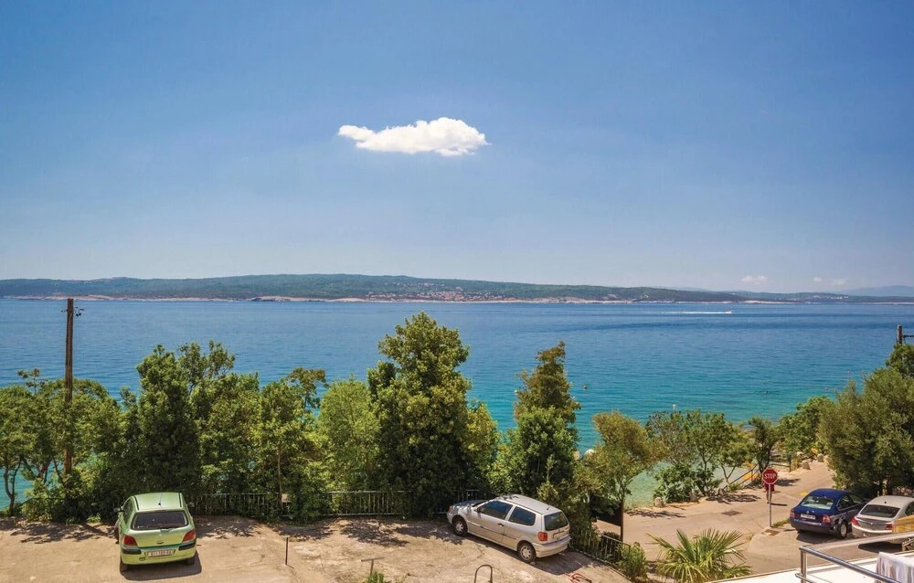 3 Bedroom Nice Home In Crikvenica
