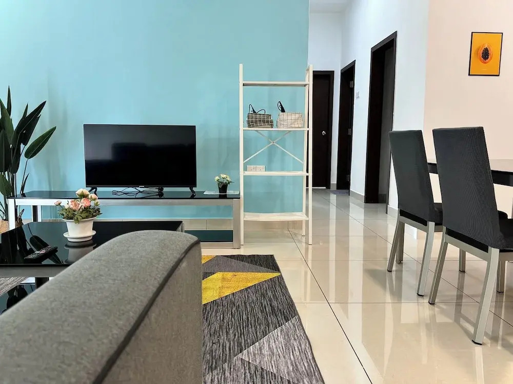 JB City Shopping Mall Apartment