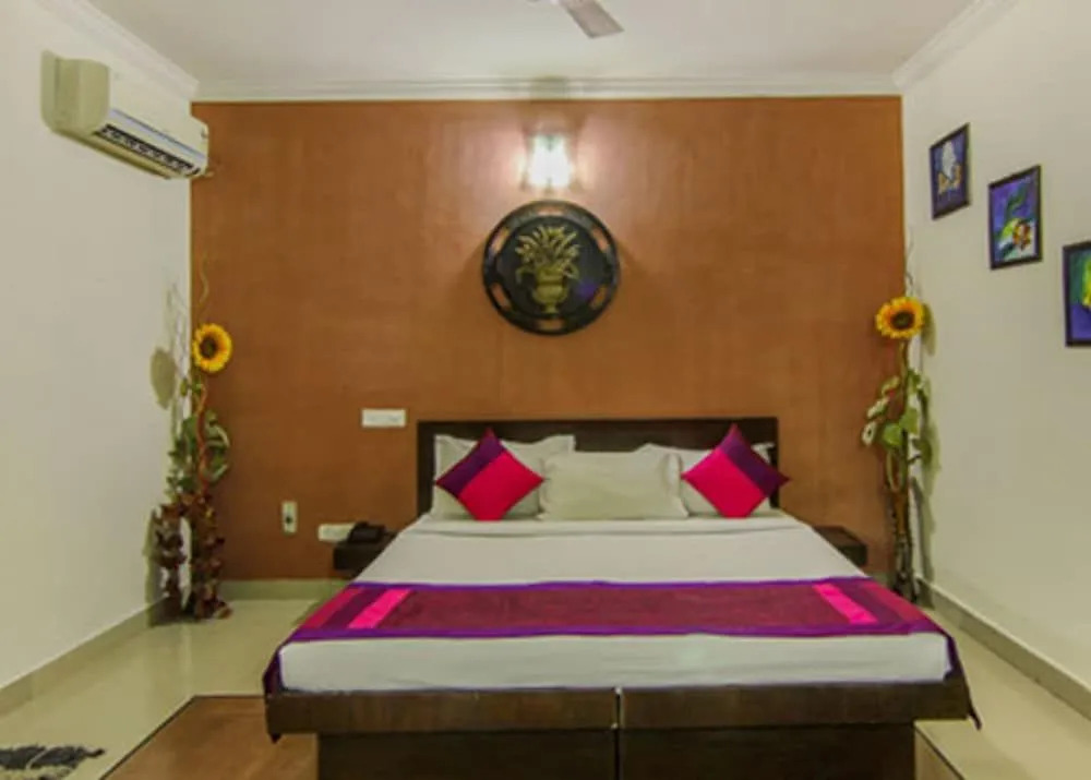 Hotel Om Paradise Near IGI Delhi Airport
