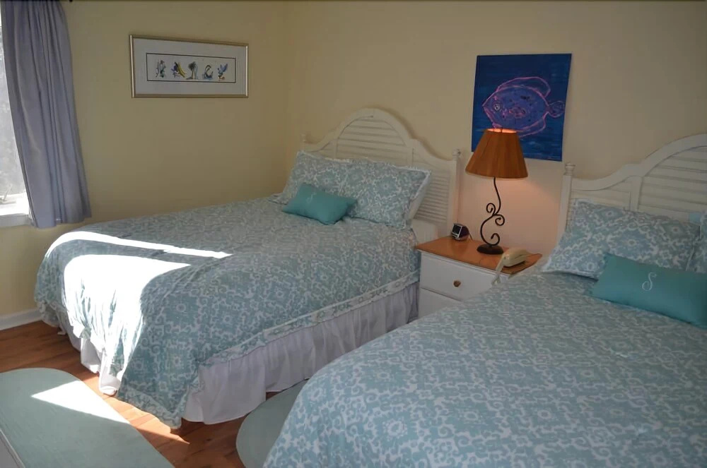 PPV F-3 - 2 Br Condo