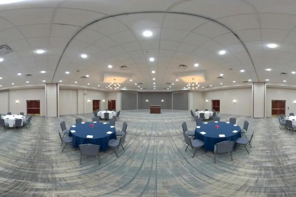 Clarion Hotel & Conference Ctr