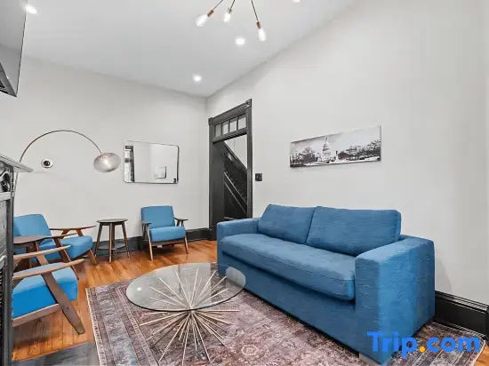 Luxury, Historic 4Bd Rowhouse in the Heart of DC!