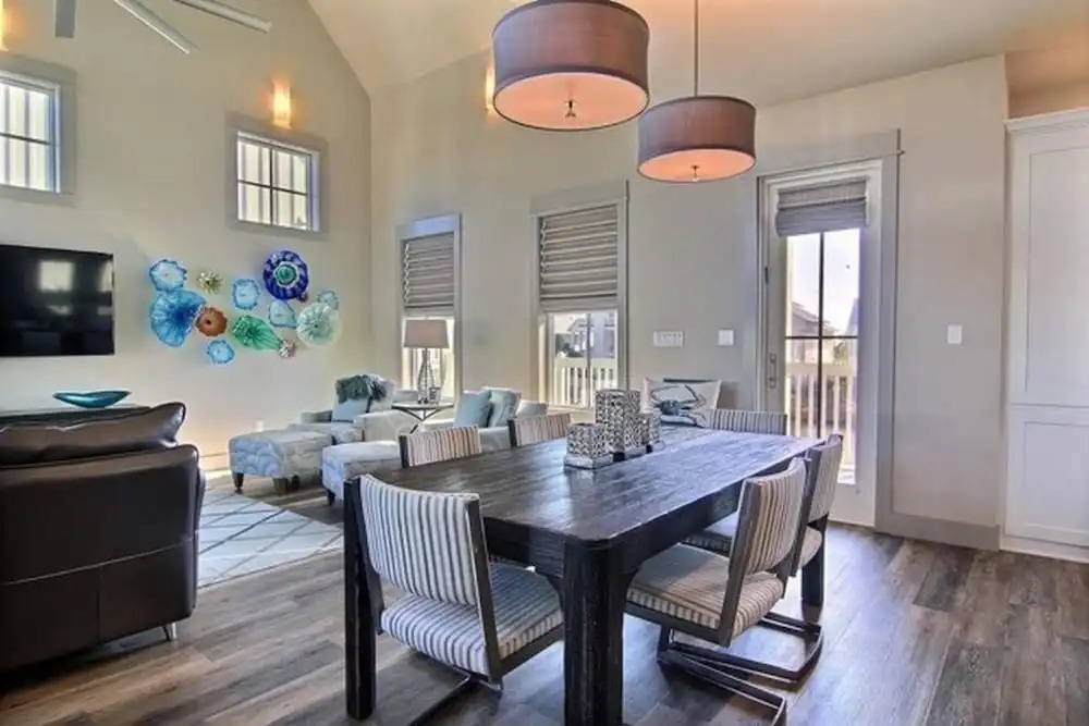Cinnamon Shore- Beached Inn 236 BE