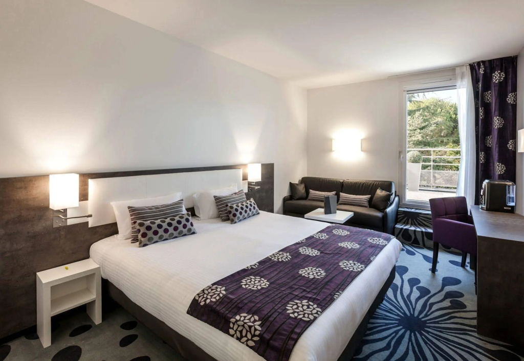 Logis Hotel Restaurant & SPA Au Comte dOrnon