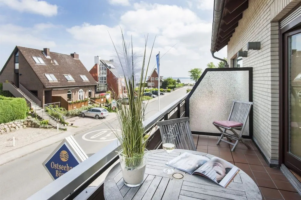 Büngers Apartment-Hotel mit Gartensauna - modern, gemütlich und strandnah