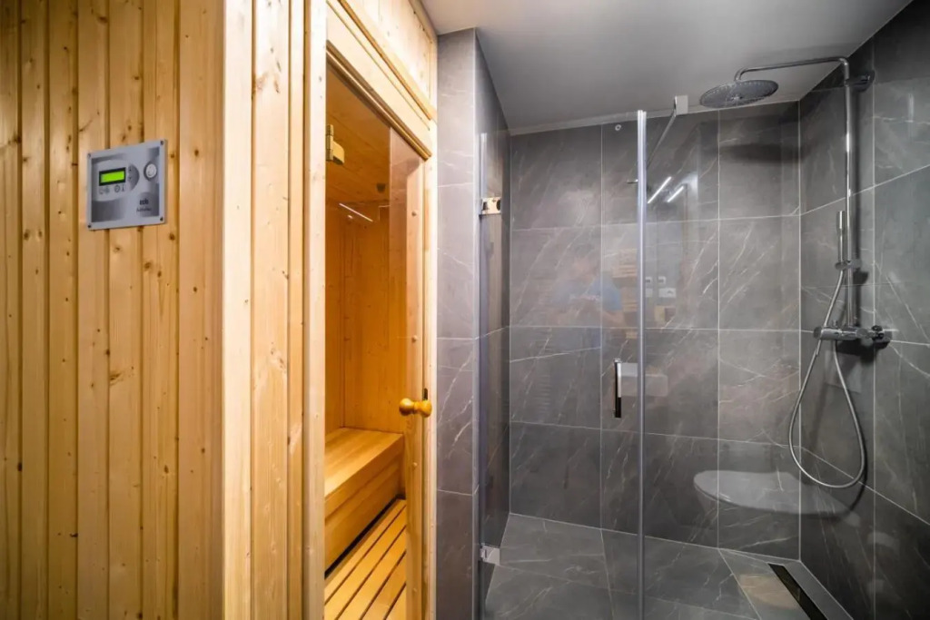 MOLO LIPNO RESIDENCE
