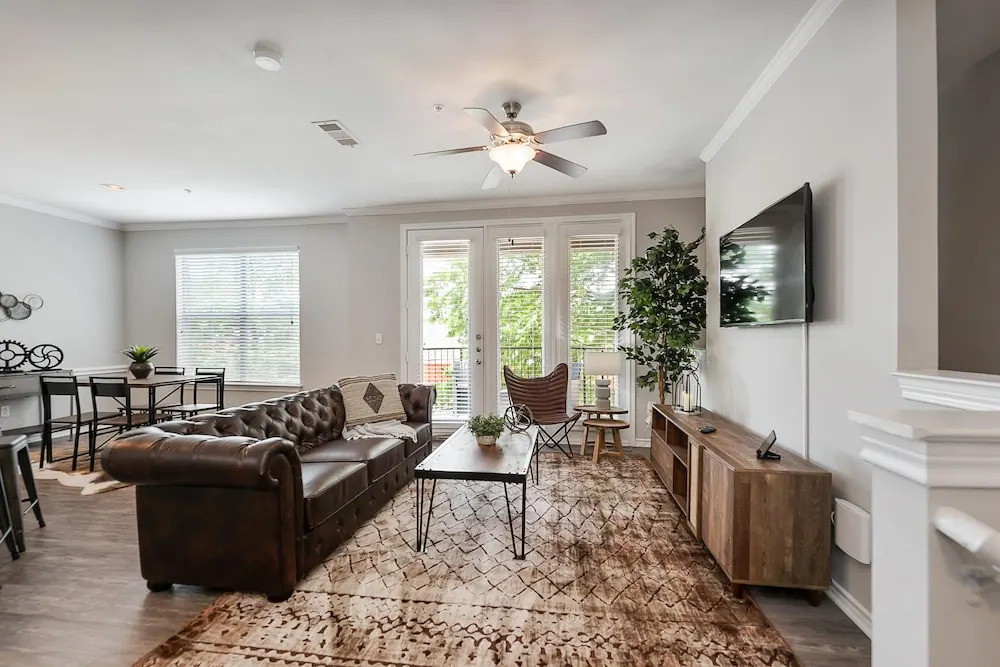Uptown Dallas Apartments