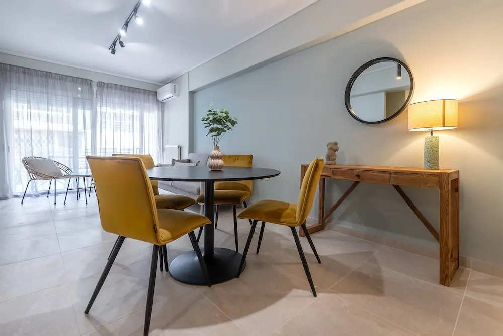 Phaedrus Living Luxury Flat Ampelokipoi