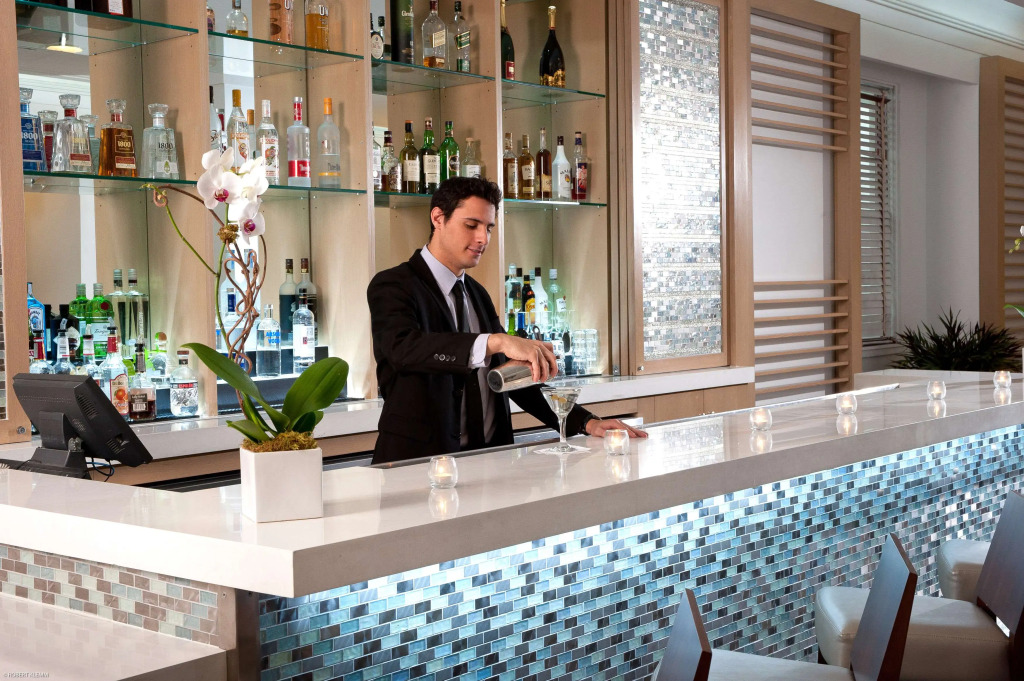 Marseilles Beachfront Hotel