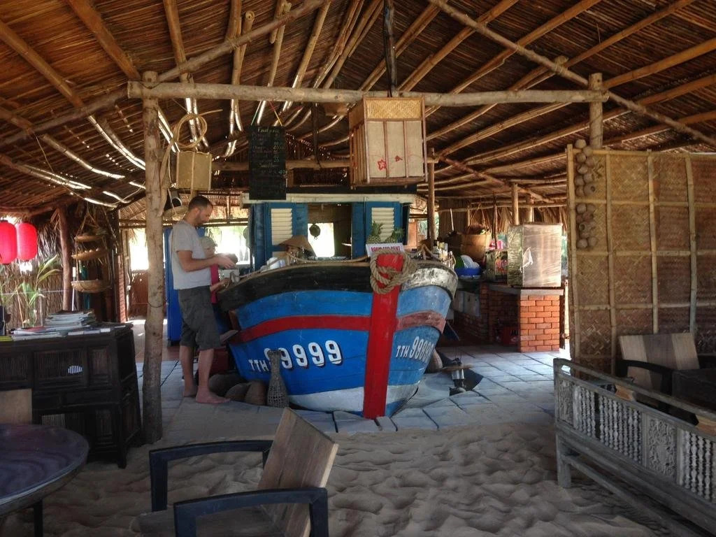Beach Bar Hue Hostel
