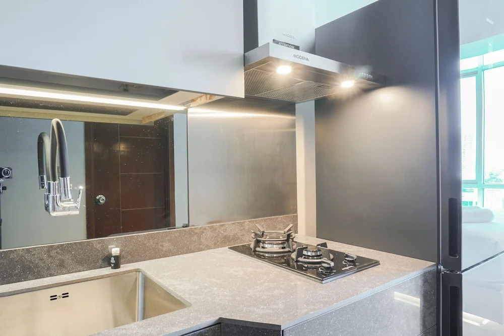 Great Choice Deluxe Studio Apartment At Capitol Park Residence
