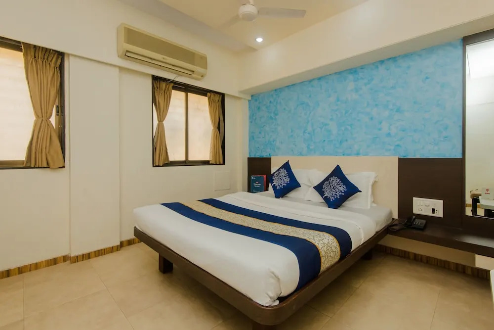 OYO 10248 Hotel Sahar International