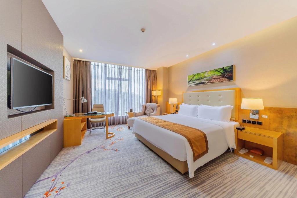 Golden Phoenix International Hotel