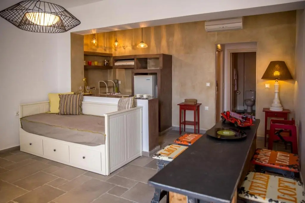 Chic & Modern Apartments with swim access