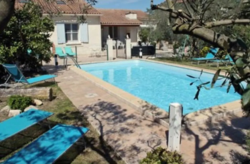 Villa With 3 Bedrooms in Maillane, With Private Pool, Enclosed Garden