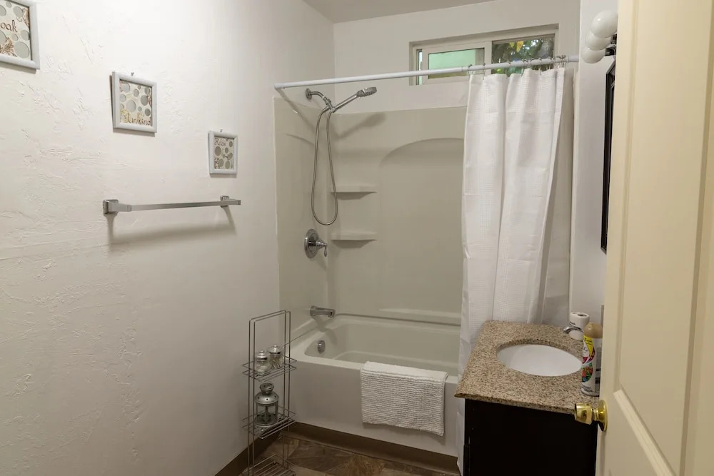 Cozy 4br/1ba Near Sjsu and Airport