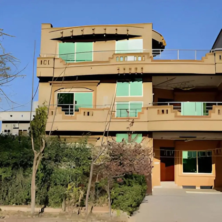 Kashees Lodges