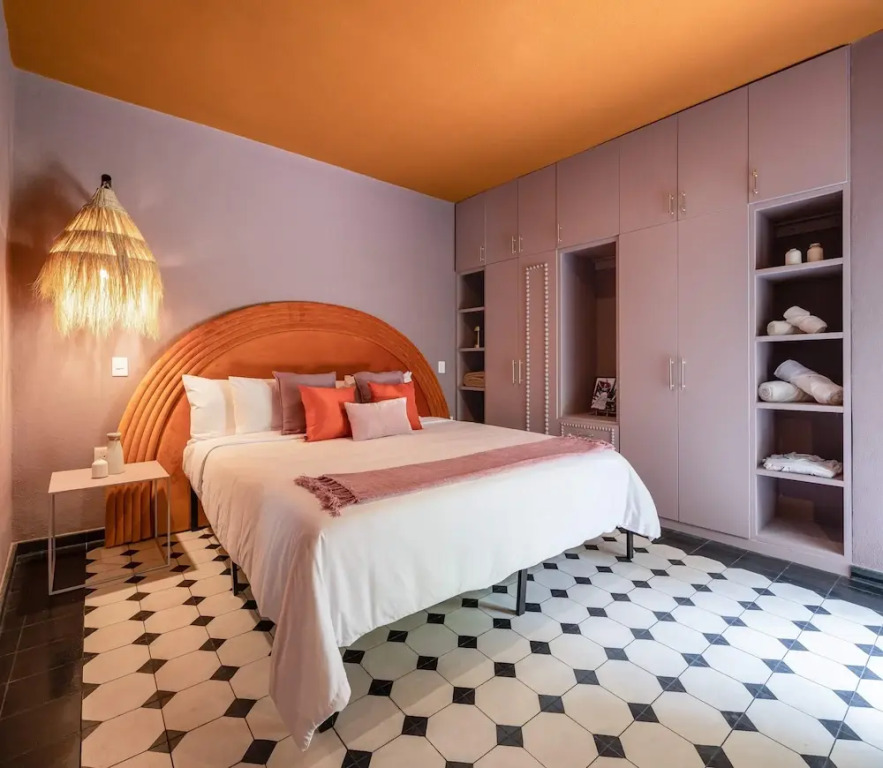 Vibrant 3Bed Villa - A Deco Retreat