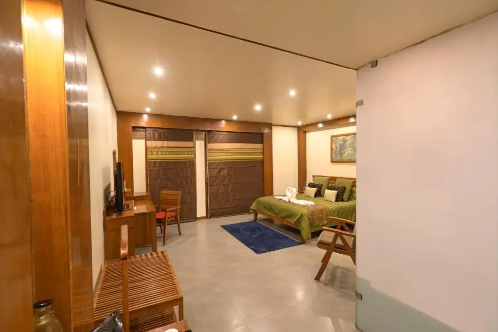 Brys Caves The Jungle Resort
