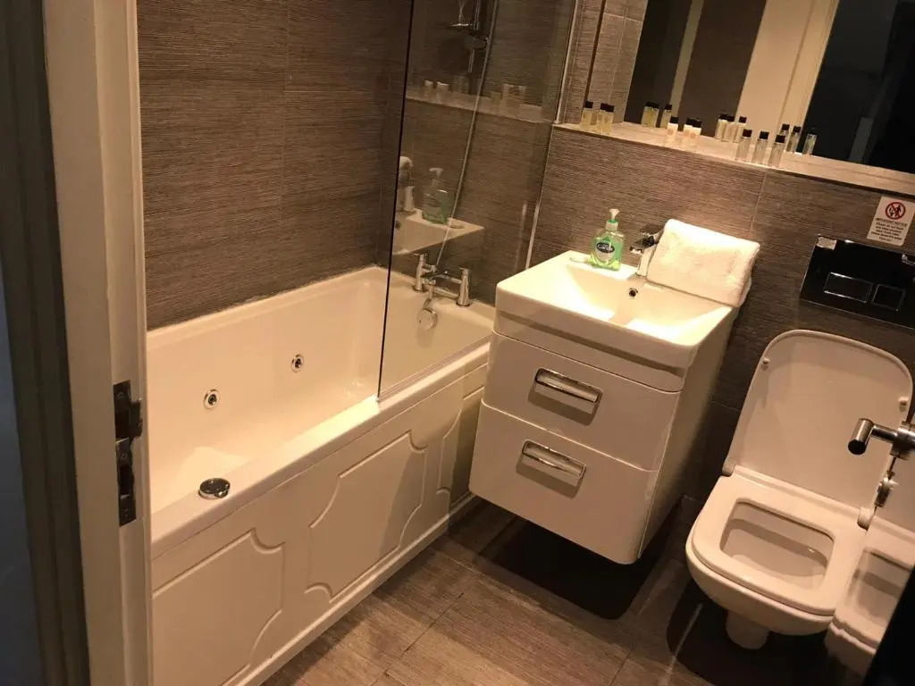 Luxe Apartments Near Albert Docks - 3 Graces - Liverpool One - Business, Contract & Corporate Ready