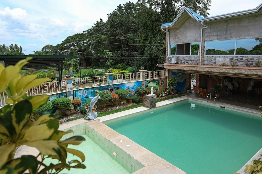 Villa Elsie Resort and Hotel