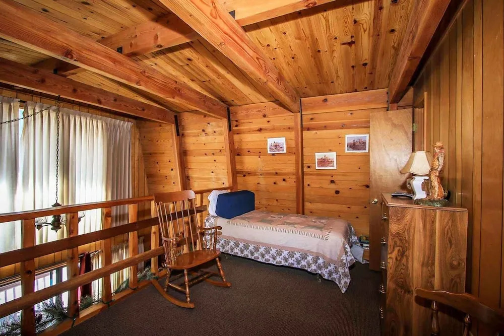 Foxwoods Cabin -1055 by Big Bear Vacations