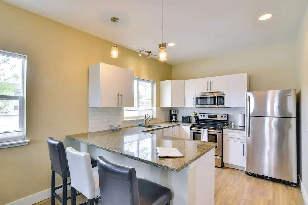 Downtown Buena Vista Condo: Walk to River & Cafes!