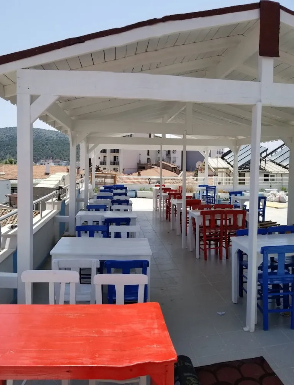 Aras Marina Hotel