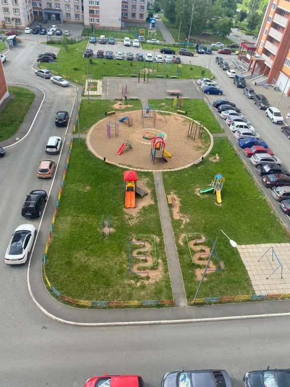 Апартаменты на улице Михаила Петрова 33Б