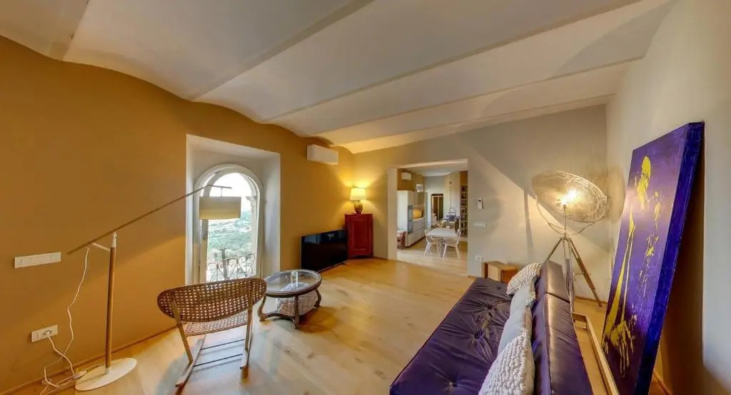 Luxury apartment Sestosenso La Porta