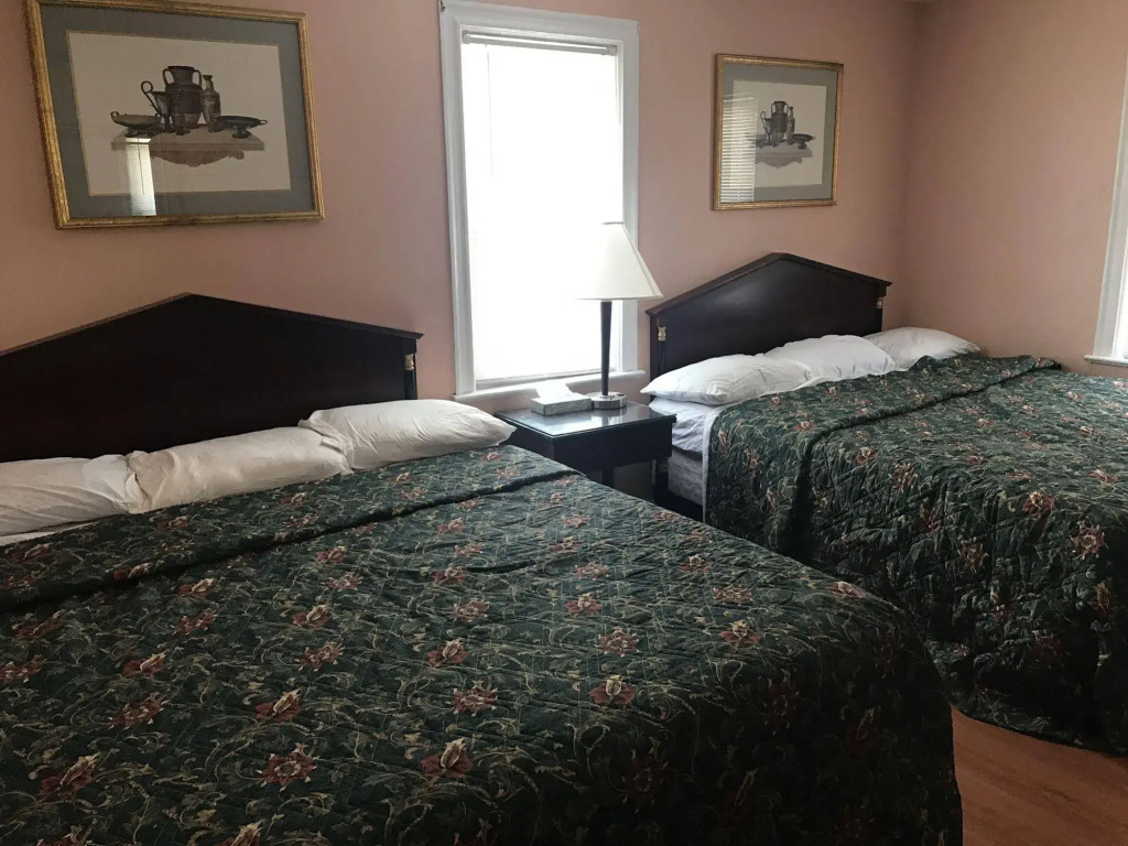 Seaside Sands Inn