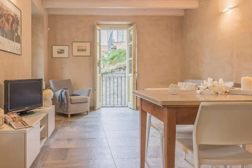 Del Duca Apartment