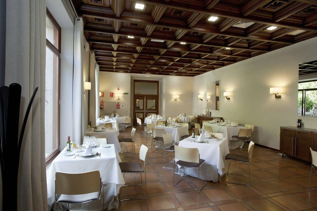 Отель Parador de Cáceres