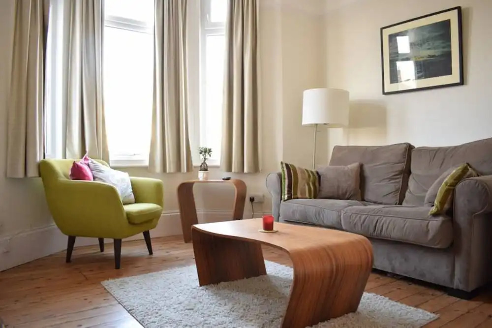 Quiet 1 Bedroom Home in South London